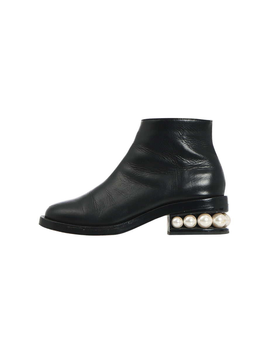 Nicholas Kirkwood Black Leather Pearl Studded Ankle Boots Size 39